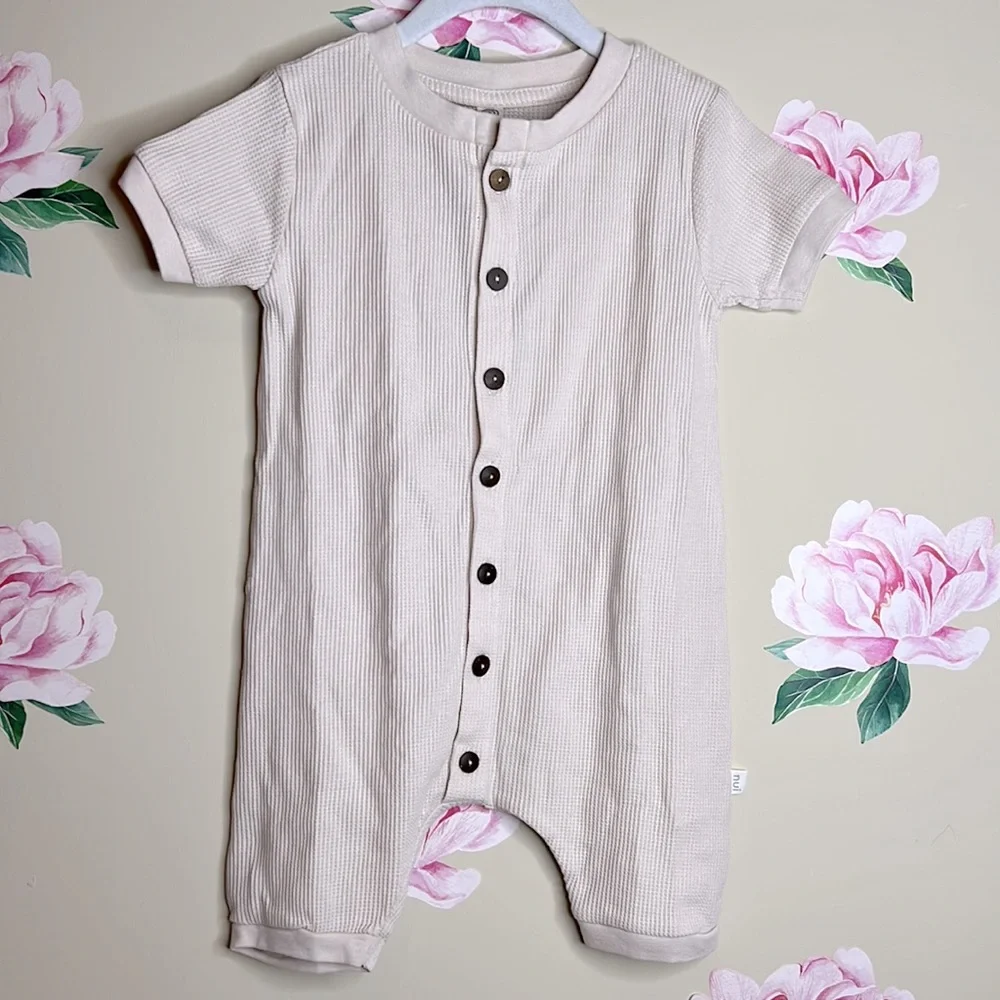 Nui Rhi Romper New.   R-34 - Picture 3 of 9
